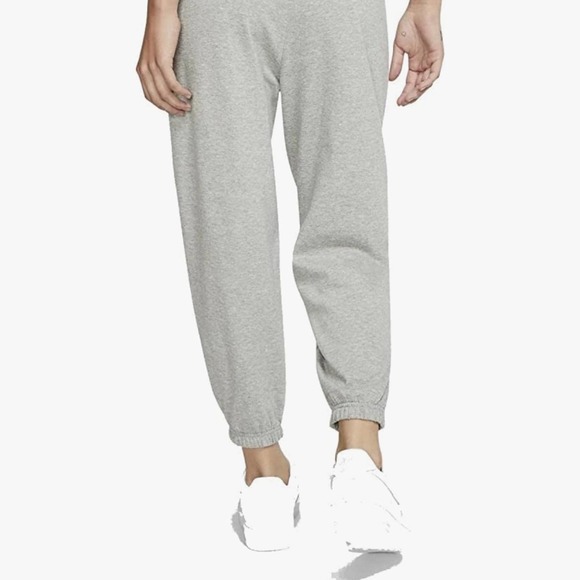 NEW Nike Women's Gym Vintage Cropped Sweatpants - Picture 2 of 5